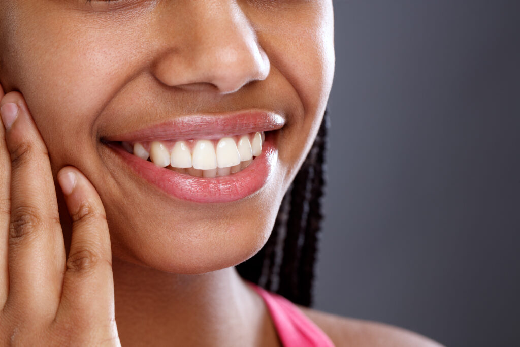 Auburn Hills, MI, dentist offers teeth whitening 